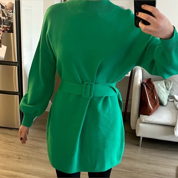 Green Long Sleeve Belted Dress - Picture 1 of 3